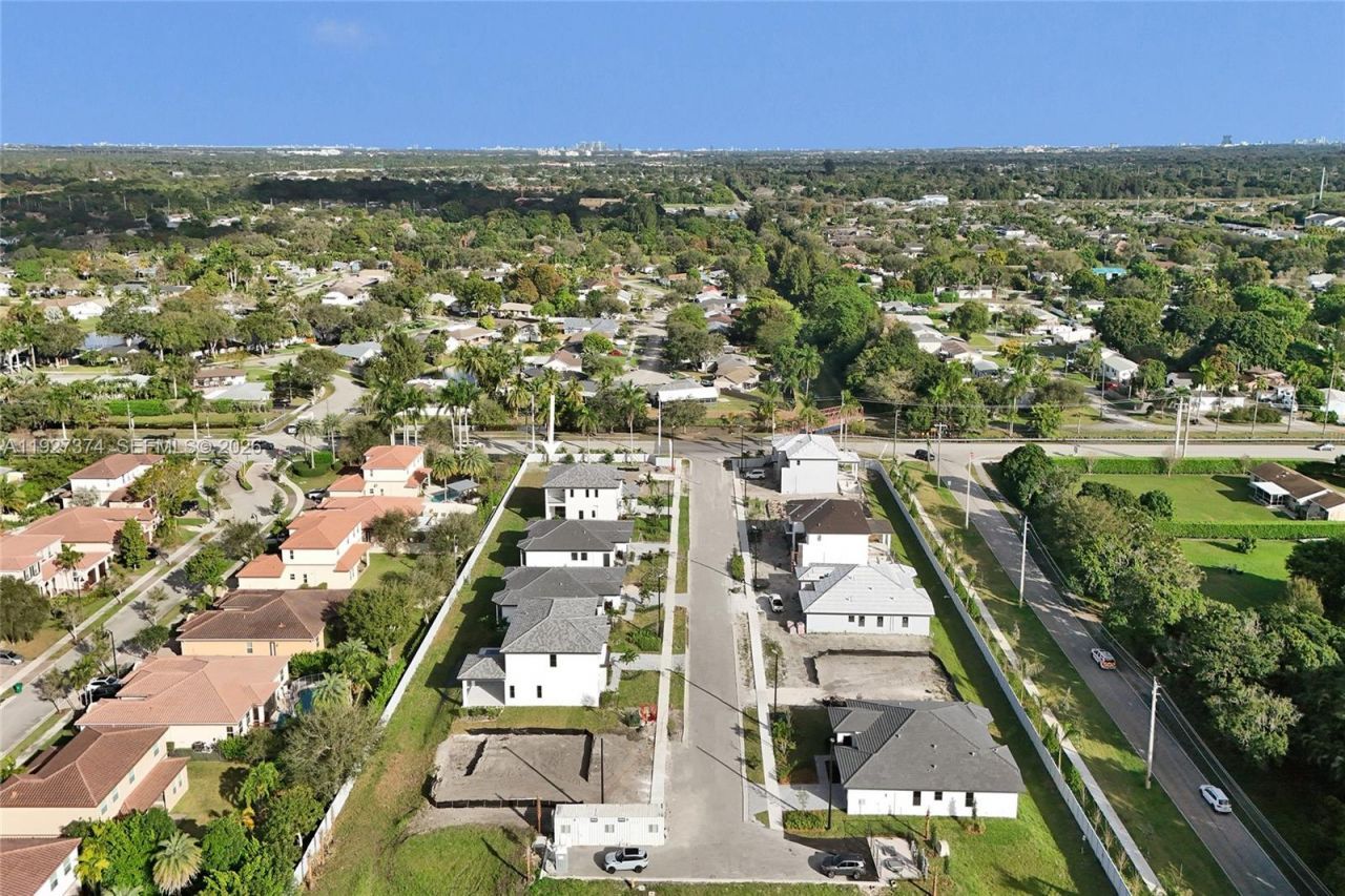 13023 Davie Oaks Dr, Davie, FL 33325 Photo