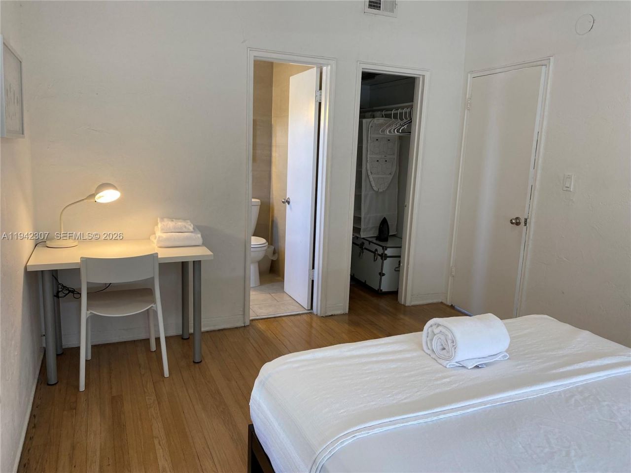 1011 9th St, Unit 8, Miami Beach, FL 33139 Photo