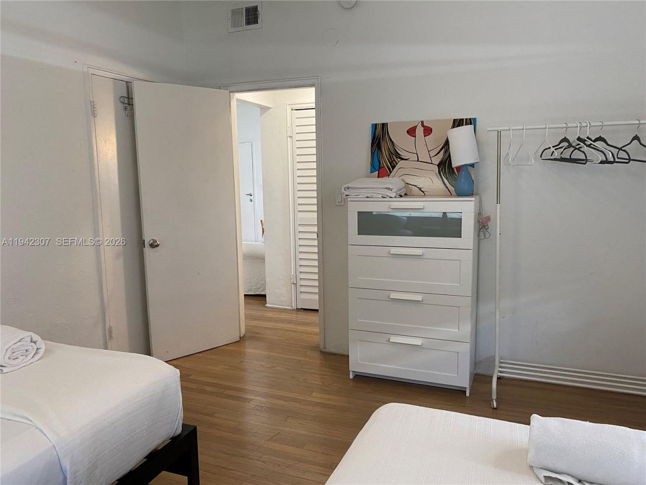 1011 9th St, Unit 8, Miami Beach, FL 33139 Photo