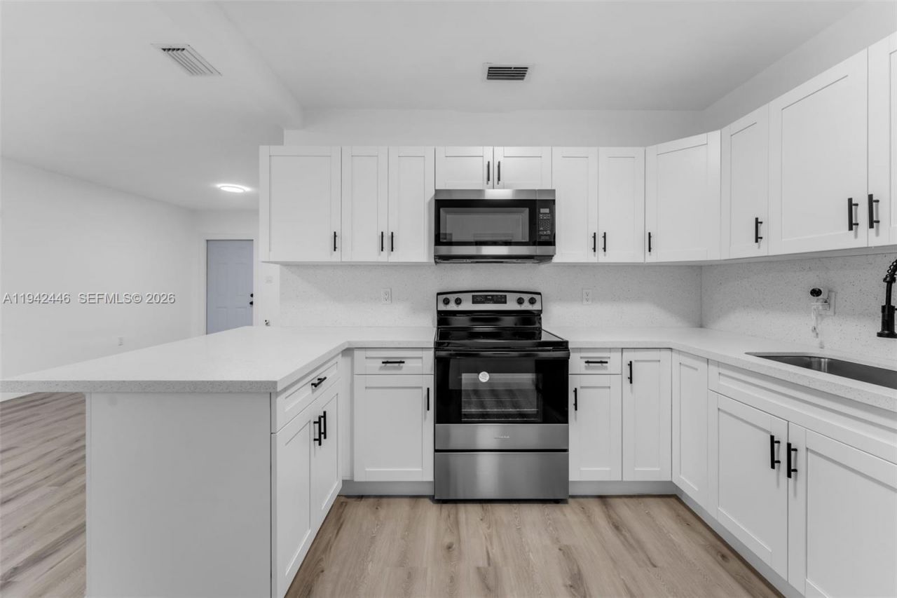 14401 Pierce St , Miami, FL 33176 Photo