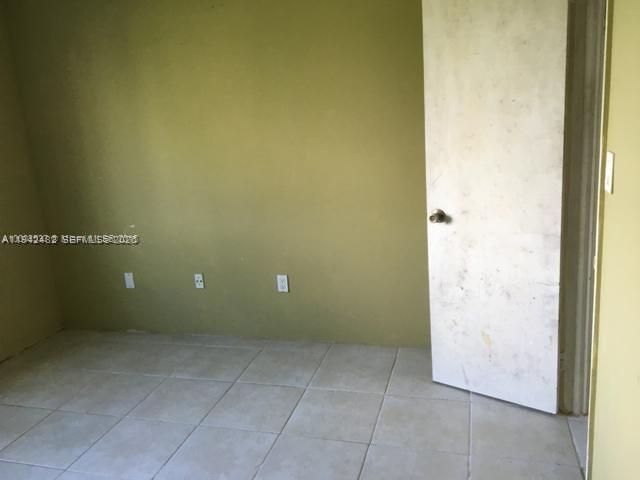 5001 NW 34th St, Unit 305, Lauderdale Lakes, FL 33319 Photo