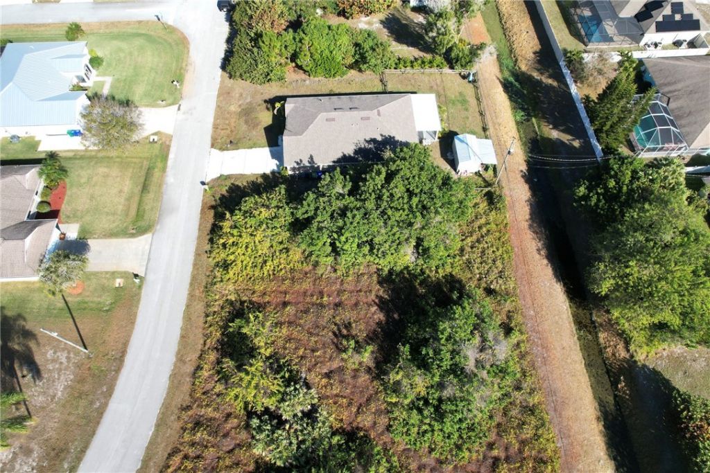 106 Tracy Drive, Sebastian, FL 32958 Photo