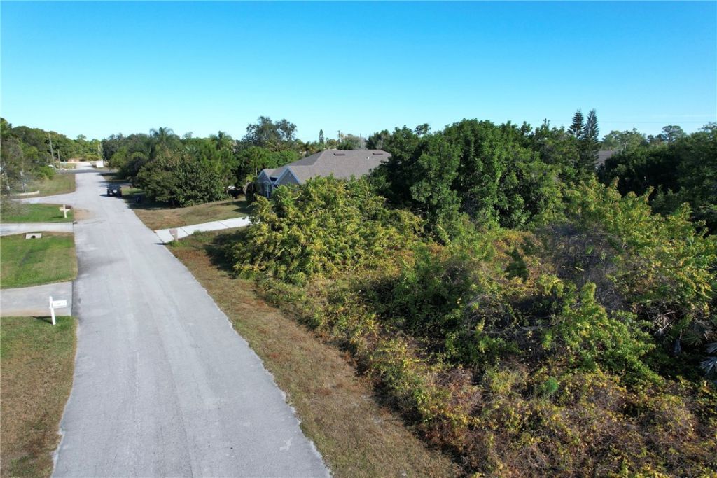 106 Tracy Drive, Sebastian, FL 32958 Photo