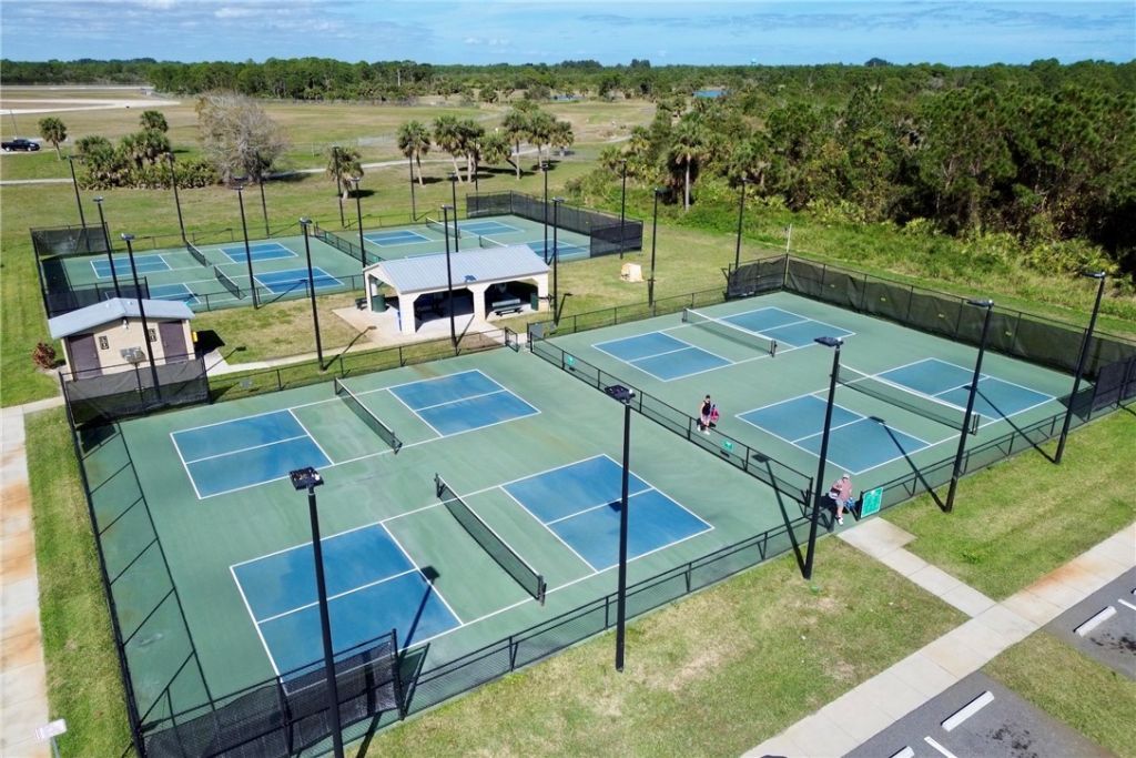 106 Tracy Drive, Sebastian, FL 32958 Photo