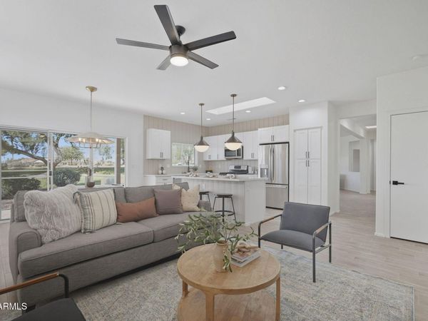 22408 N LAS VEGAS Drive, Sun City West, AZ 85375