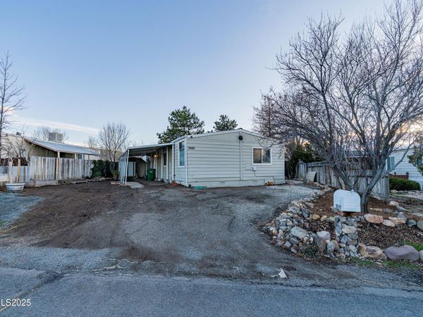 16180 Rhyolite Circle, Reno, NV 89521