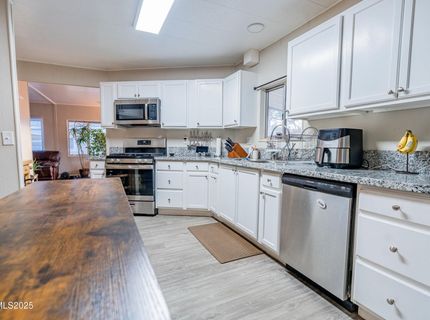 16180 Rhyolite Circle, Reno, NV 89521 Photo