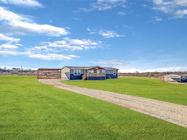 1023 Hopewell Road, Bellevue, TX 76228