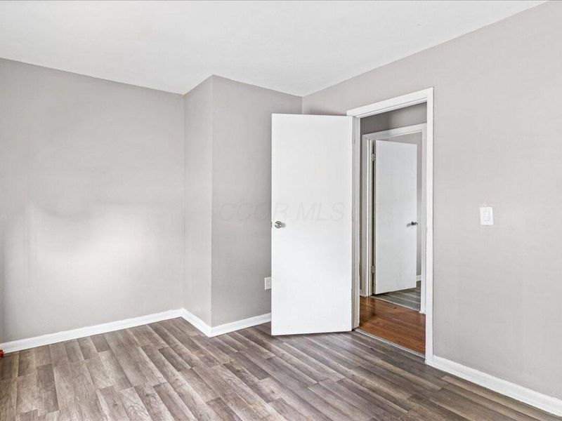 663 E 2nd Avenue, Columbus, OH 43201 Photo 13