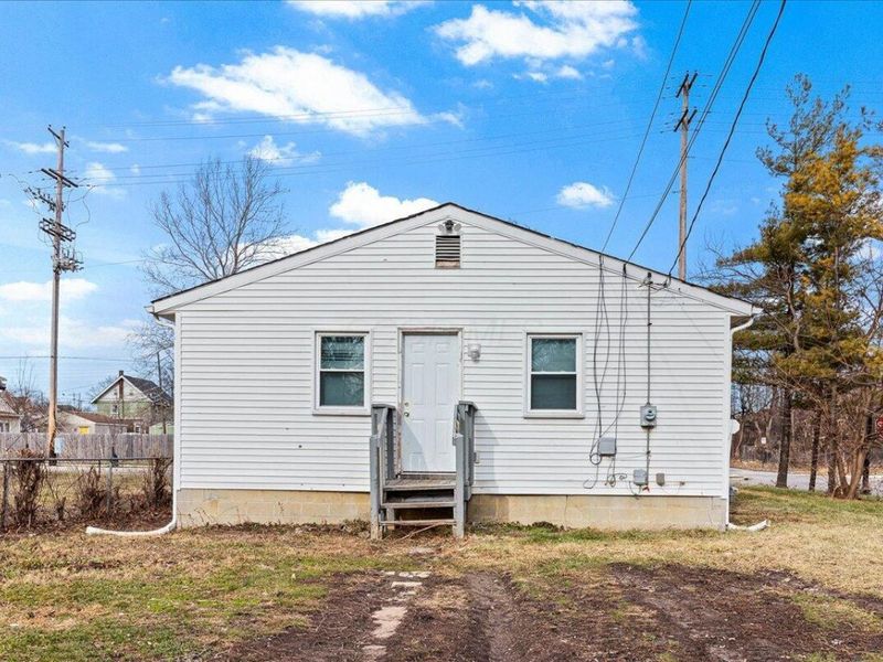 663 E 2nd Avenue, Columbus, OH 43201 Photo 18