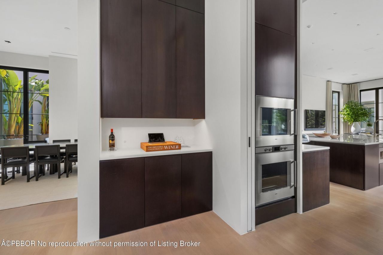 241 Jungle Road, Palm Beach, FL 33480 Photo