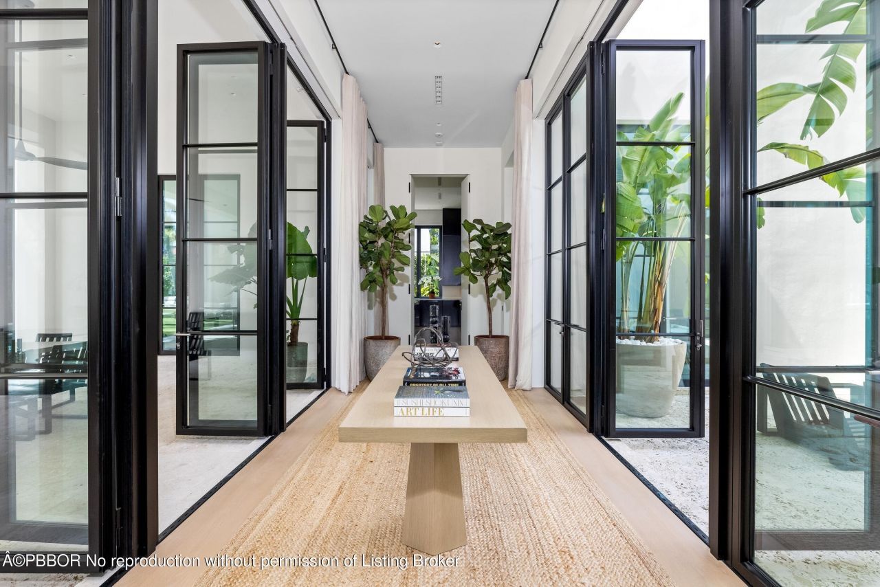 241 Jungle Road, Palm Beach, FL 33480 Photo