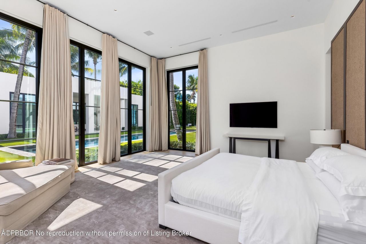 241 Jungle Road, Palm Beach, FL 33480 Photo