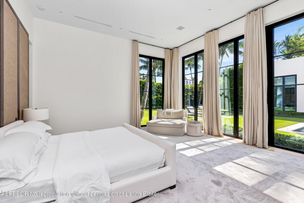 241 Jungle Road, Palm Beach, FL 33480 Photo