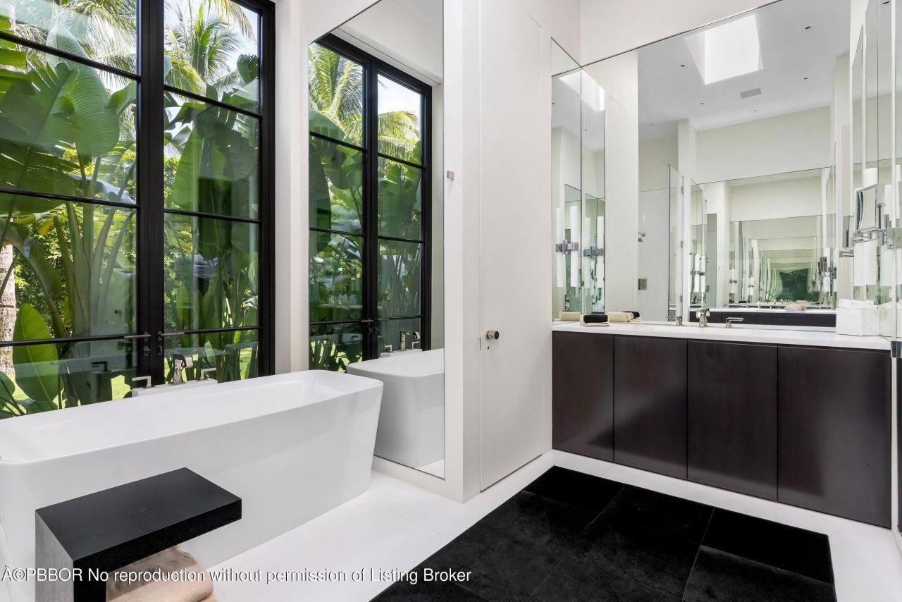 241 Jungle Road, Palm Beach, FL 33480 Photo