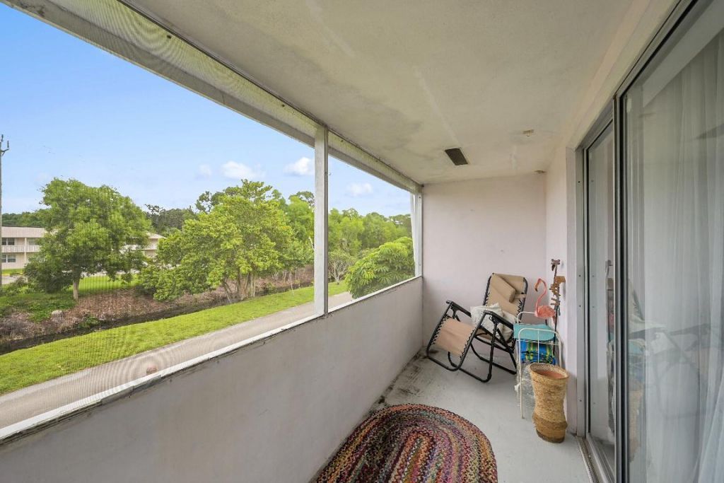 312 Sheffield M, West Palm Beach, FL 33417 Photo