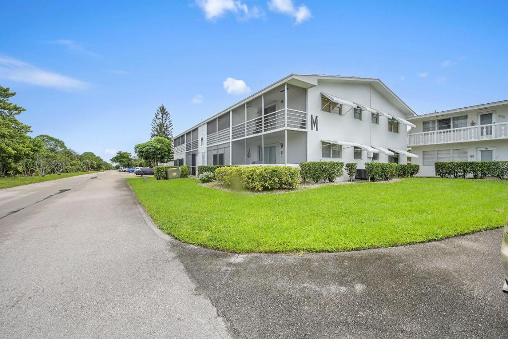 312 Sheffield M, West Palm Beach, FL 33417 Photo