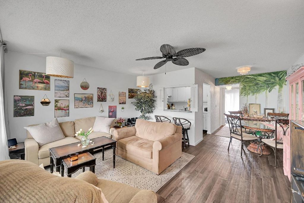 312 Sheffield M, West Palm Beach, FL 33417 Photo