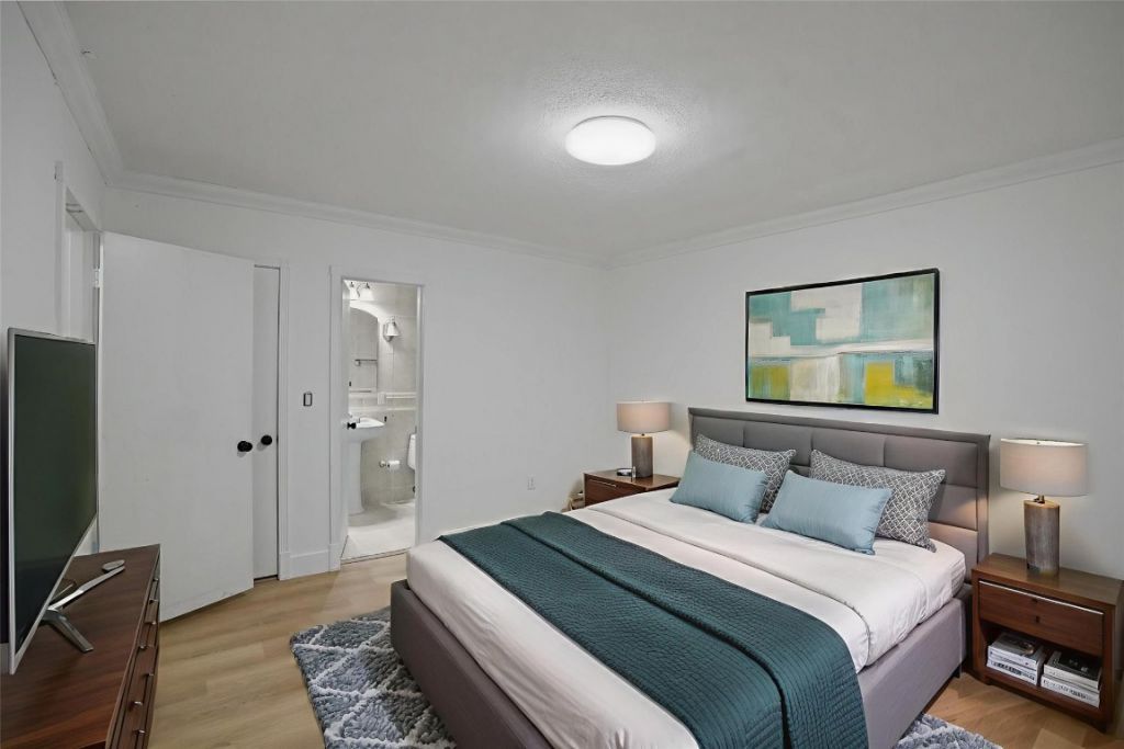 8930 SW 38th Street, Miami, FL 33165 Photo