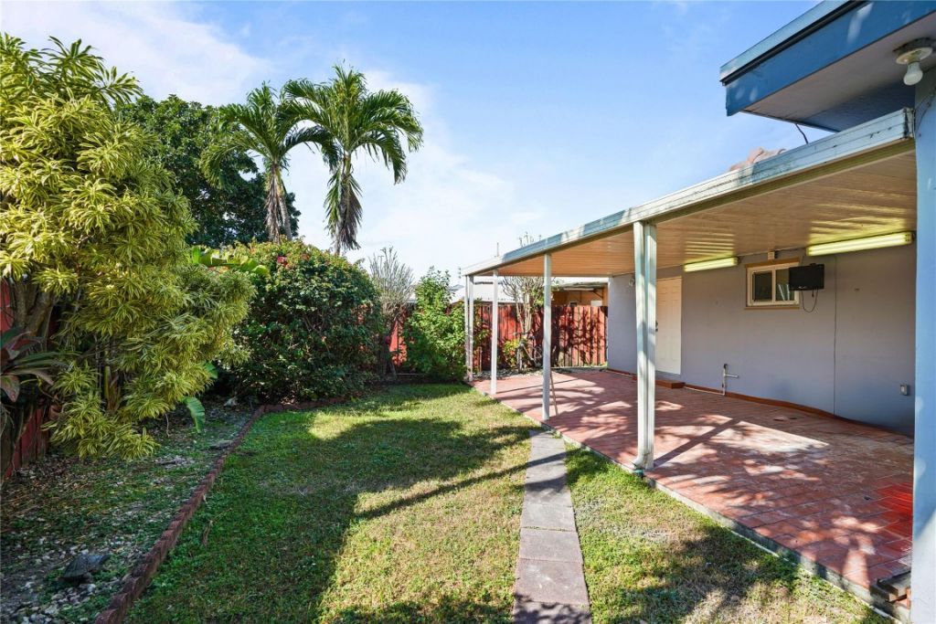 8930 SW 38th Street, Miami, FL 33165 Photo