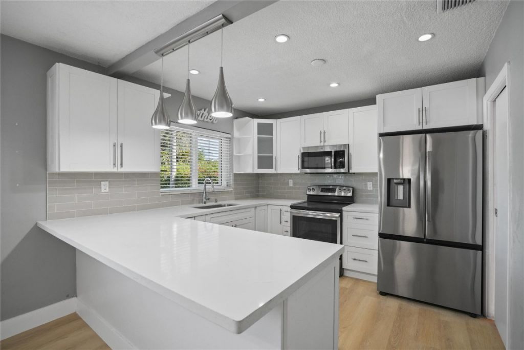 8930 SW 38th Street, Miami, FL 33165 Photo