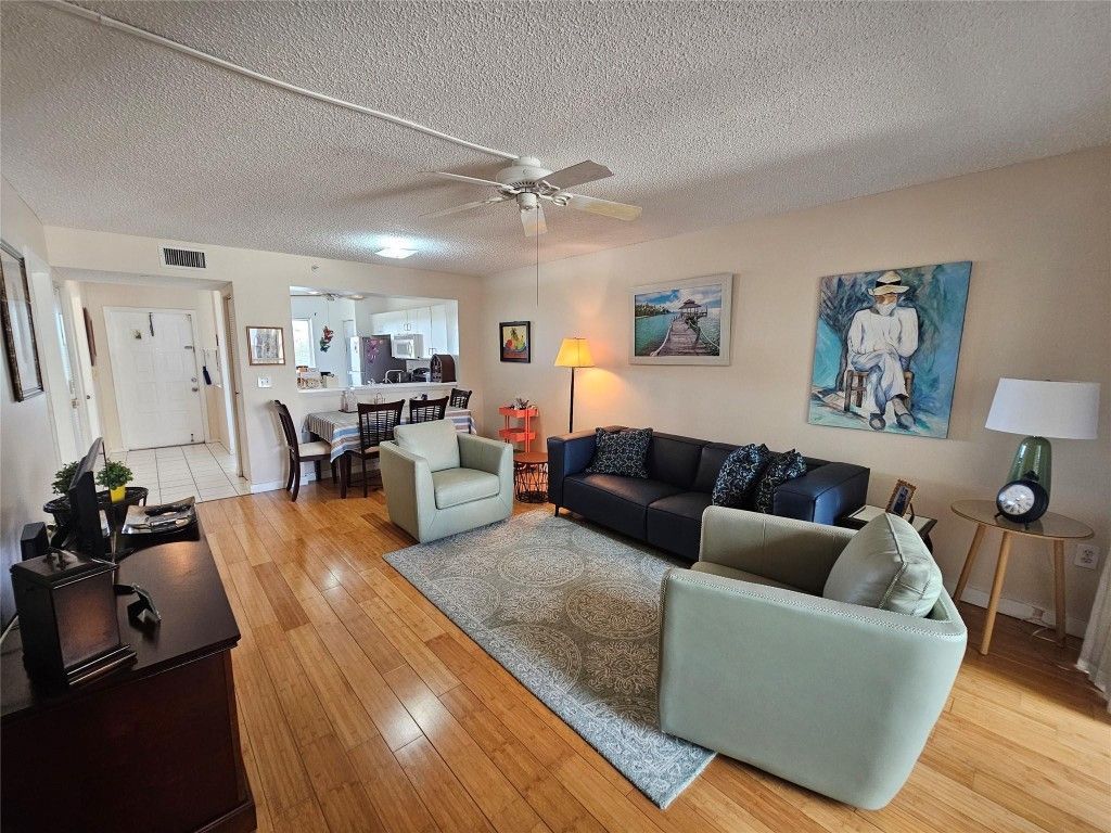 9525 Weldon Circle, Unit 410, Tamarac, FL 33321 Photo