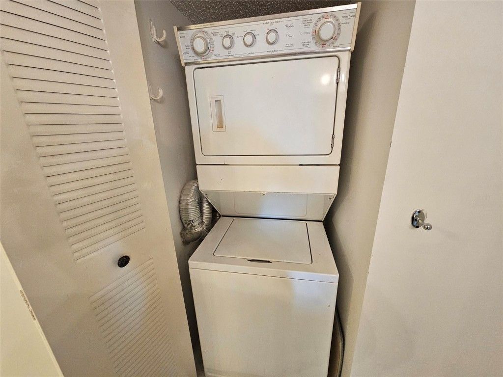 9525 Weldon Circle, Unit 410, Tamarac, FL 33321 Photo