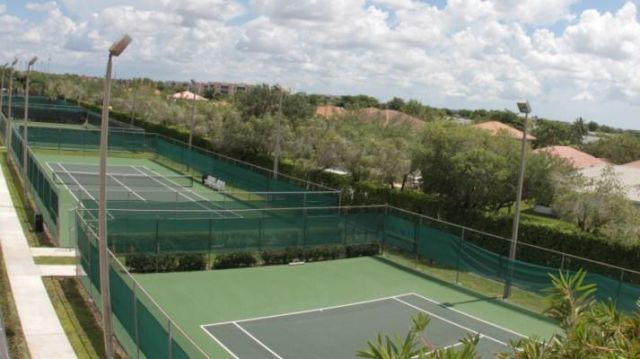 9525 Weldon Circle, Unit 410, Tamarac, FL 33321 Photo