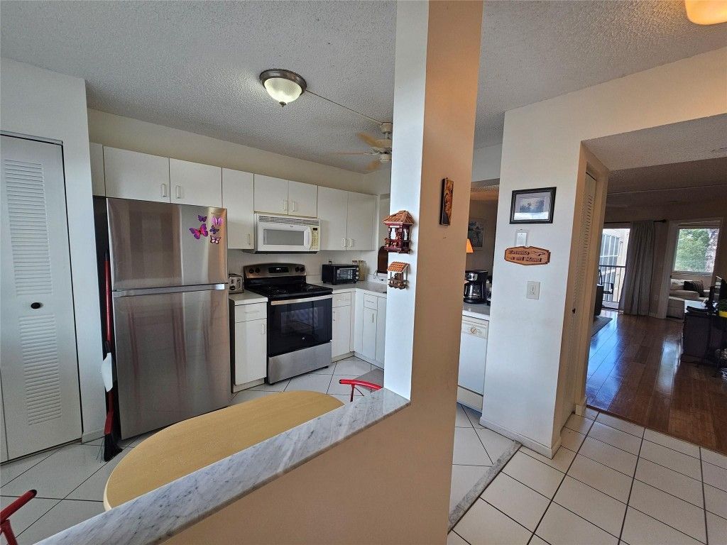 9525 Weldon Circle, Unit 410, Tamarac, FL 33321 Photo