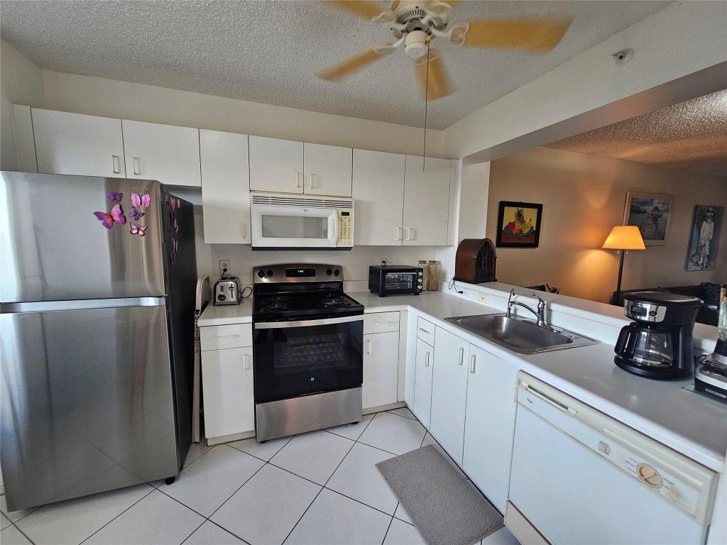 9525 Weldon Circle, Unit 410, Tamarac, FL 33321 Photo