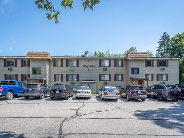 9 Treetop Circle, Unit 34, Laconia, NH 03246