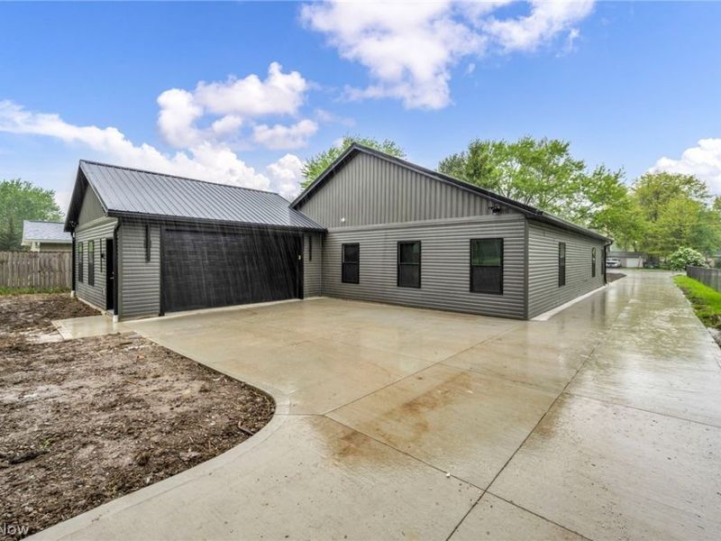 33743 Henwell Road, Columbia Station, OH 44028 Photo 12