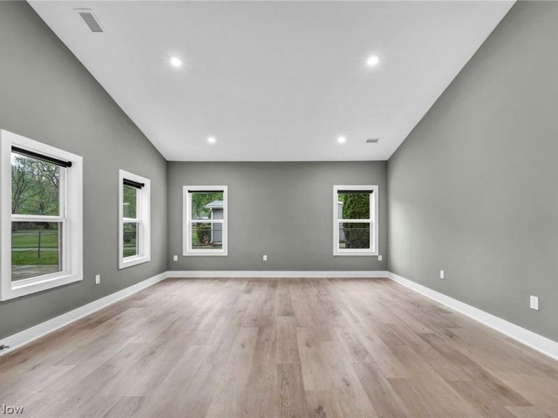33743 Henwell Road, Columbia Station, OH 44028 Photo 22