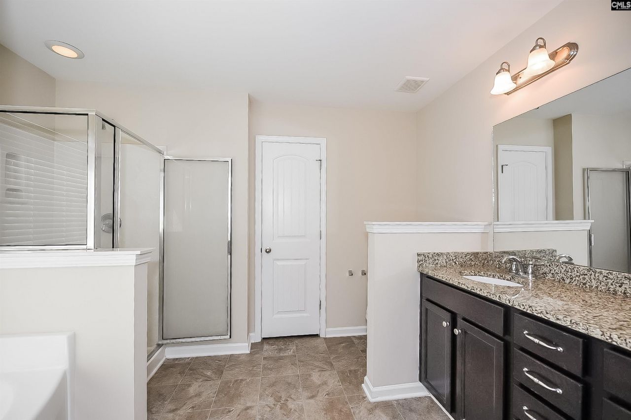 140 Whitton Court Photo 14