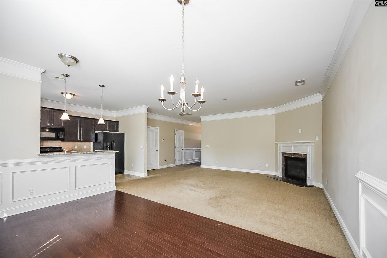 140 Whitton Court Photo 9