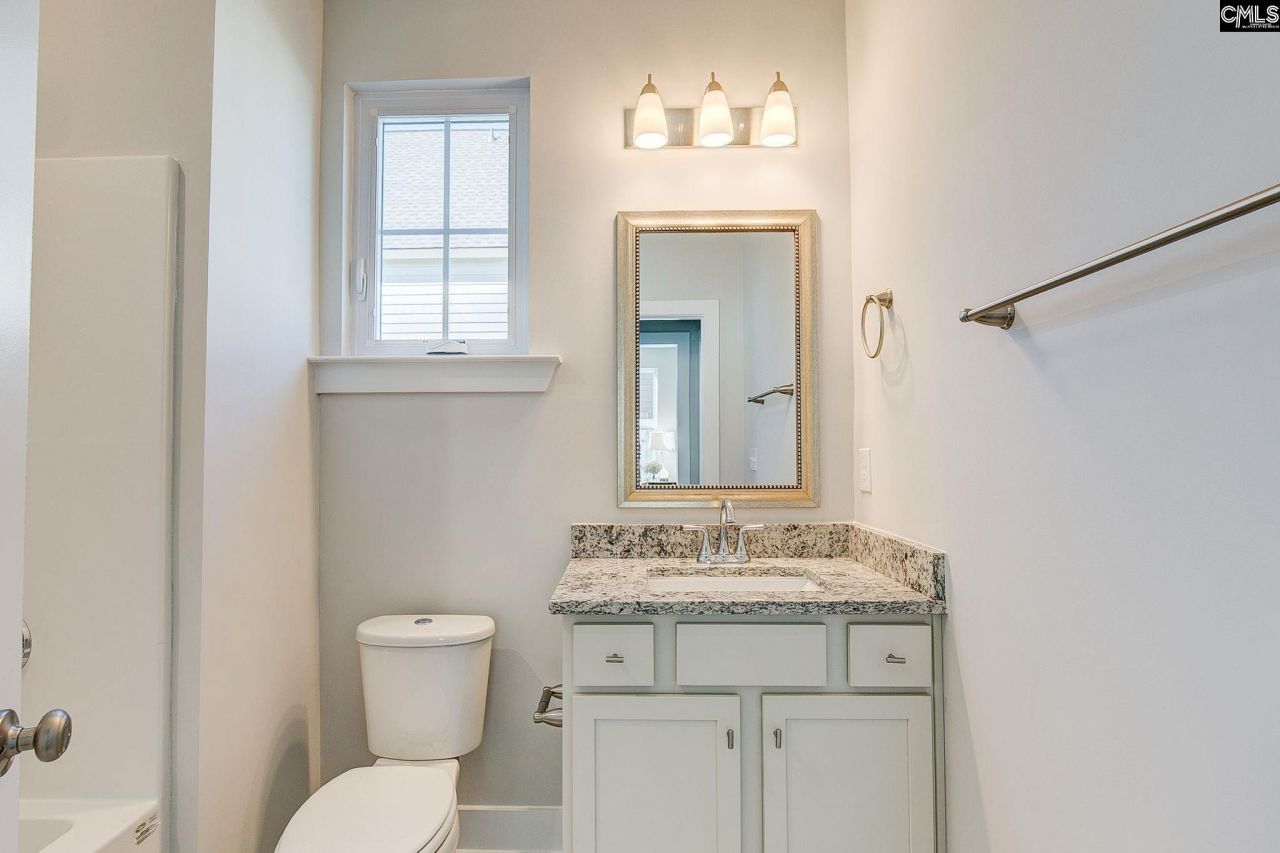 746 Poplar Street Photo 32