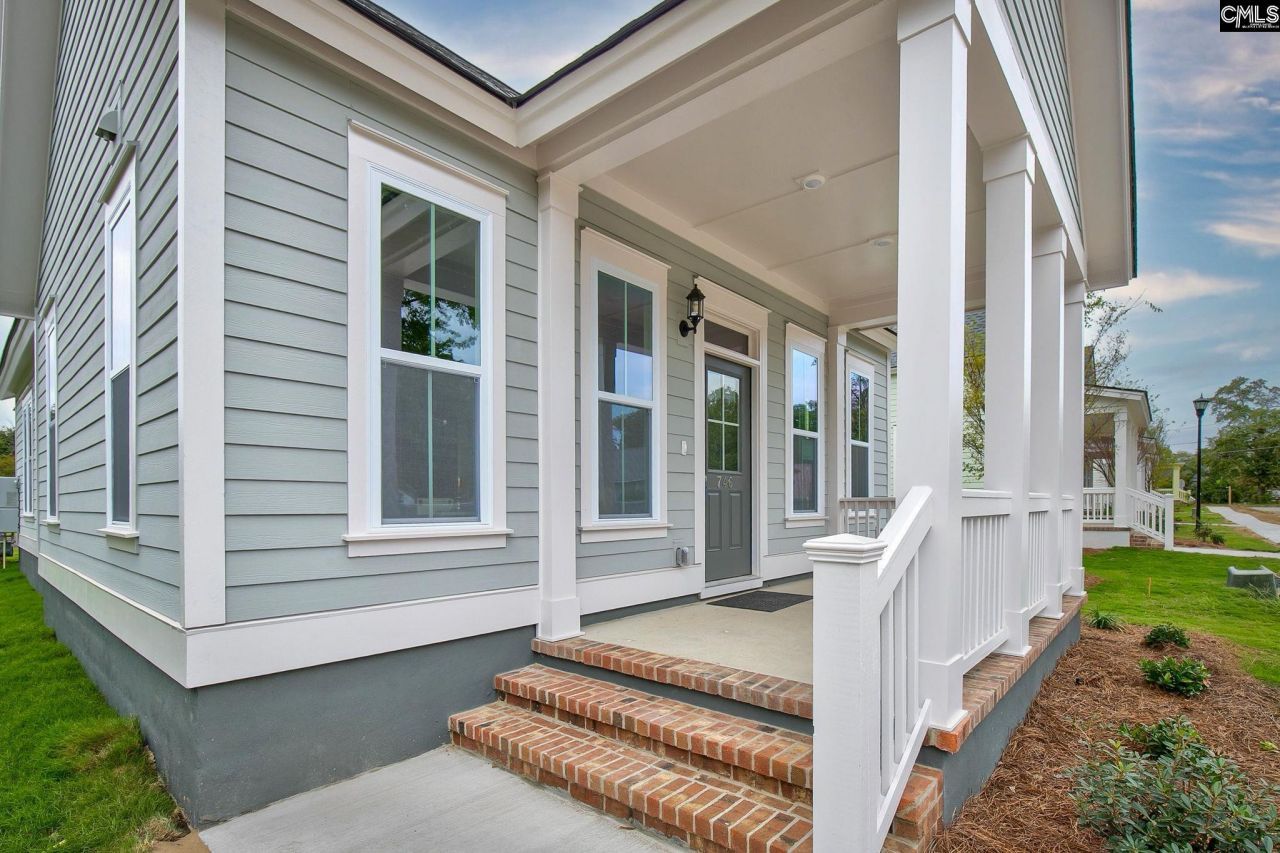 746 Poplar Street Photo 4