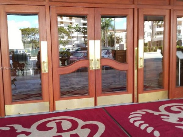 700 Biltmore Way , Unit 216, Coral Gables, FL 33134