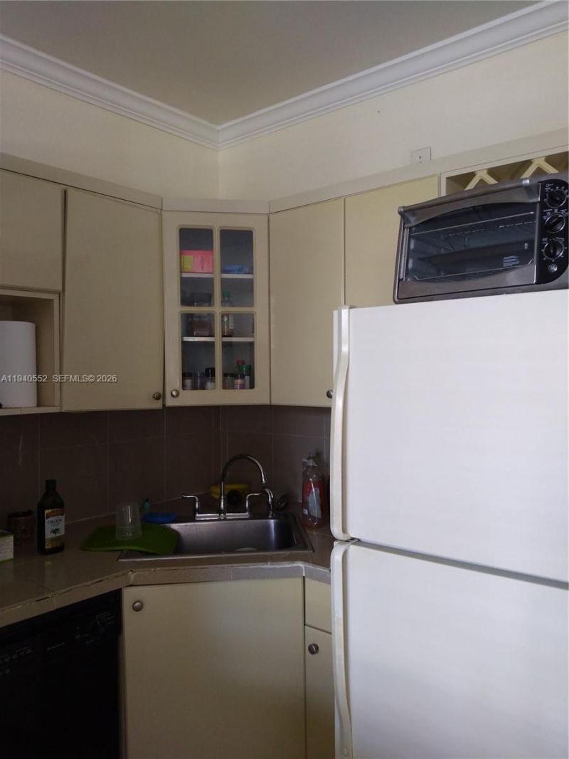 700 Biltmore Way , Unit 216, Coral Gables, FL 33134 Photo