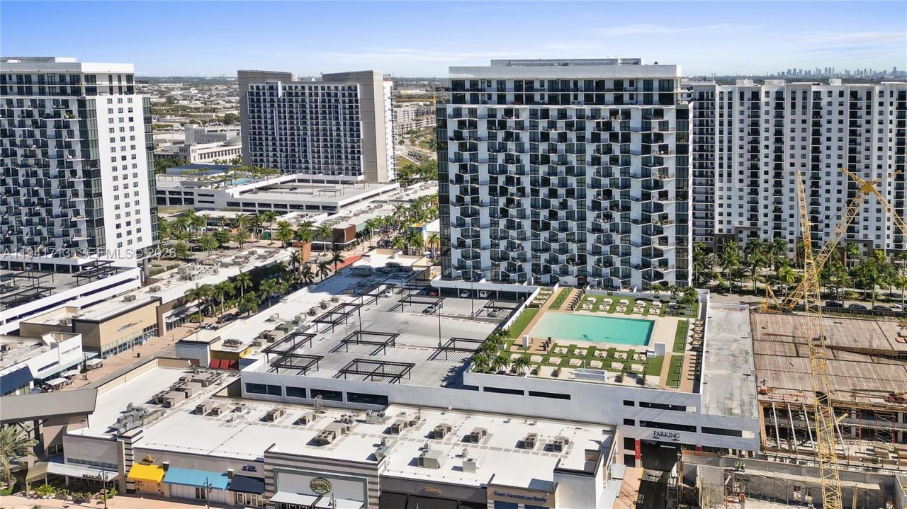 5252 NW 85th Ave, Unit 1110, Doral, FL 33166 Photo