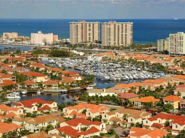 963 S Harbor Vw S, Hollywood, FL 33019