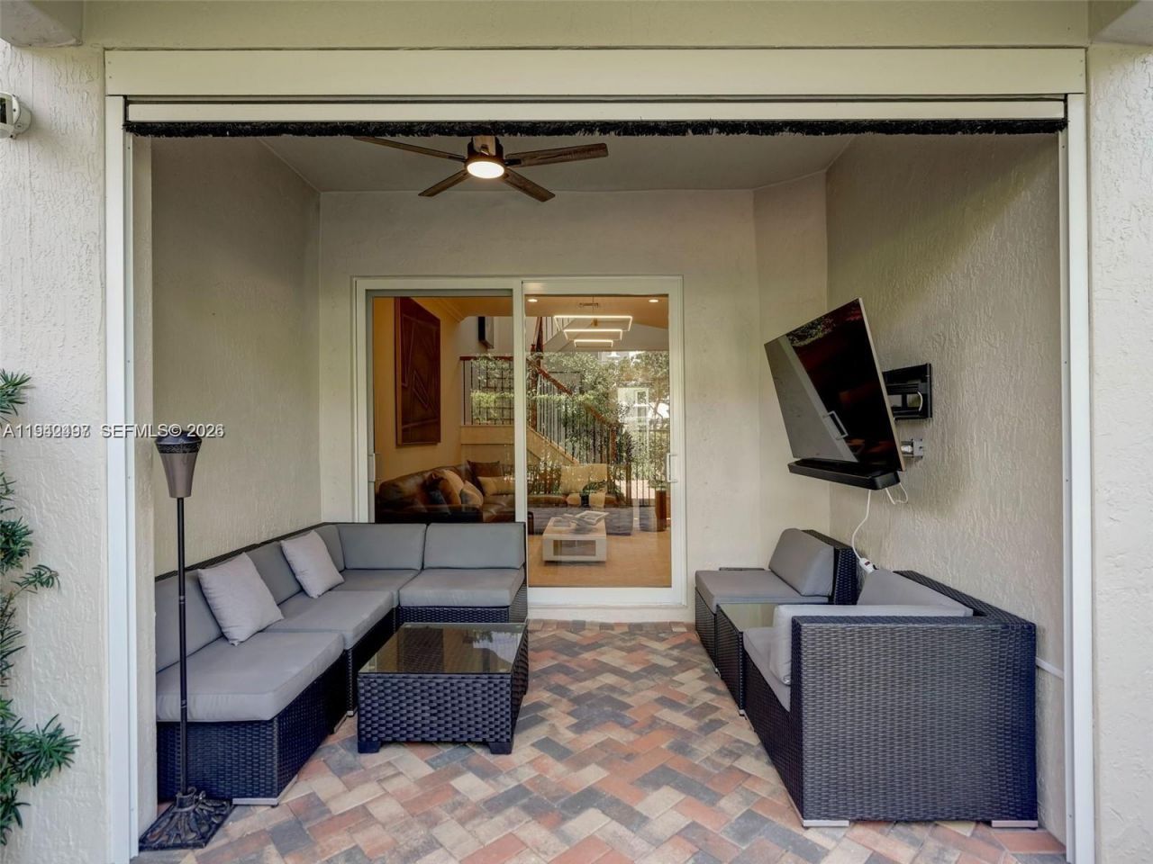 963 S Harbor Vw S, Hollywood, FL 33019 Photo