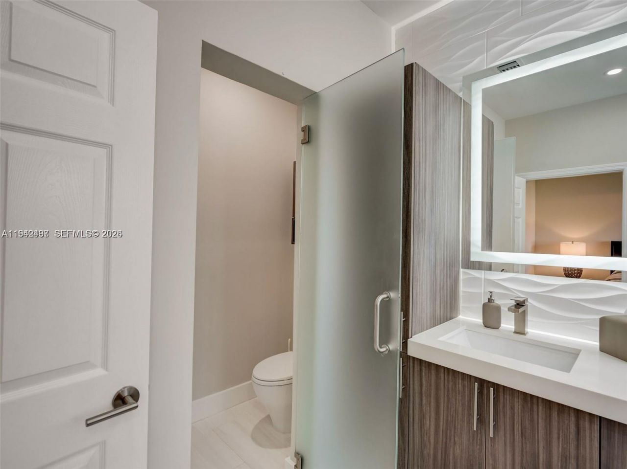 963 S Harbor Vw S, Hollywood, FL 33019 Photo