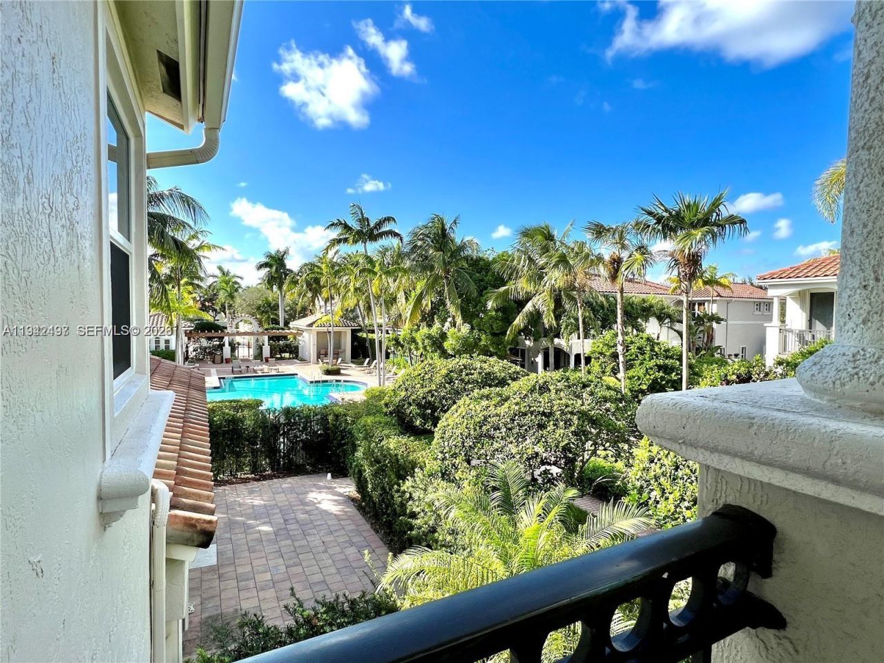 963 S Harbor Vw S, Hollywood, FL 33019 Photo