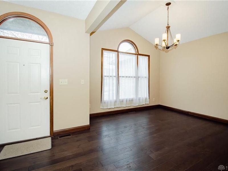 2719 Sycamore Ridge Court, Beavercreek, OH 45431 Photo 5