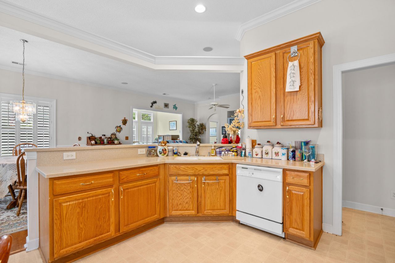 86 Wickham Court Photo 6