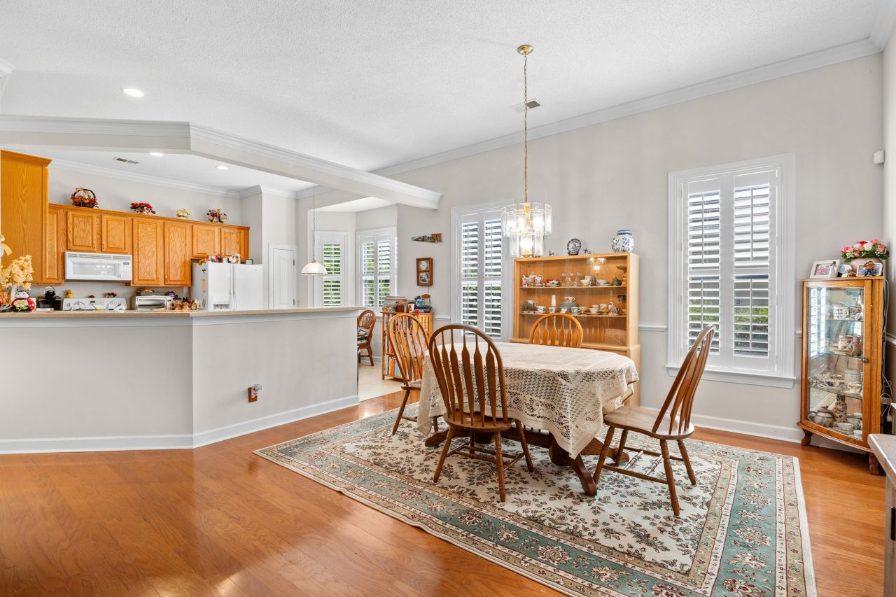 86 Wickham Court Photo 8