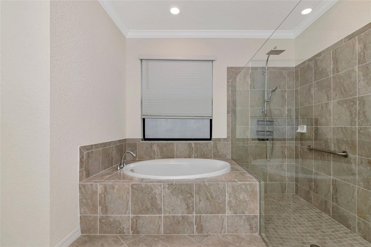 10202 Marbella Drive, Bradenton, FL 34211 Photo