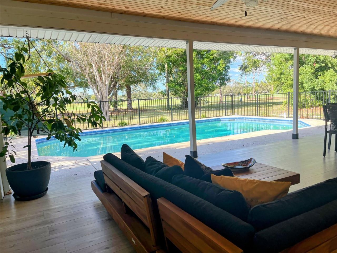 703 Whitfield Avenue, Sarasota, FL 34243 Photo