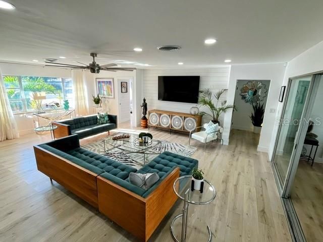 703 Whitfield Avenue, Sarasota, FL 34243 Photo